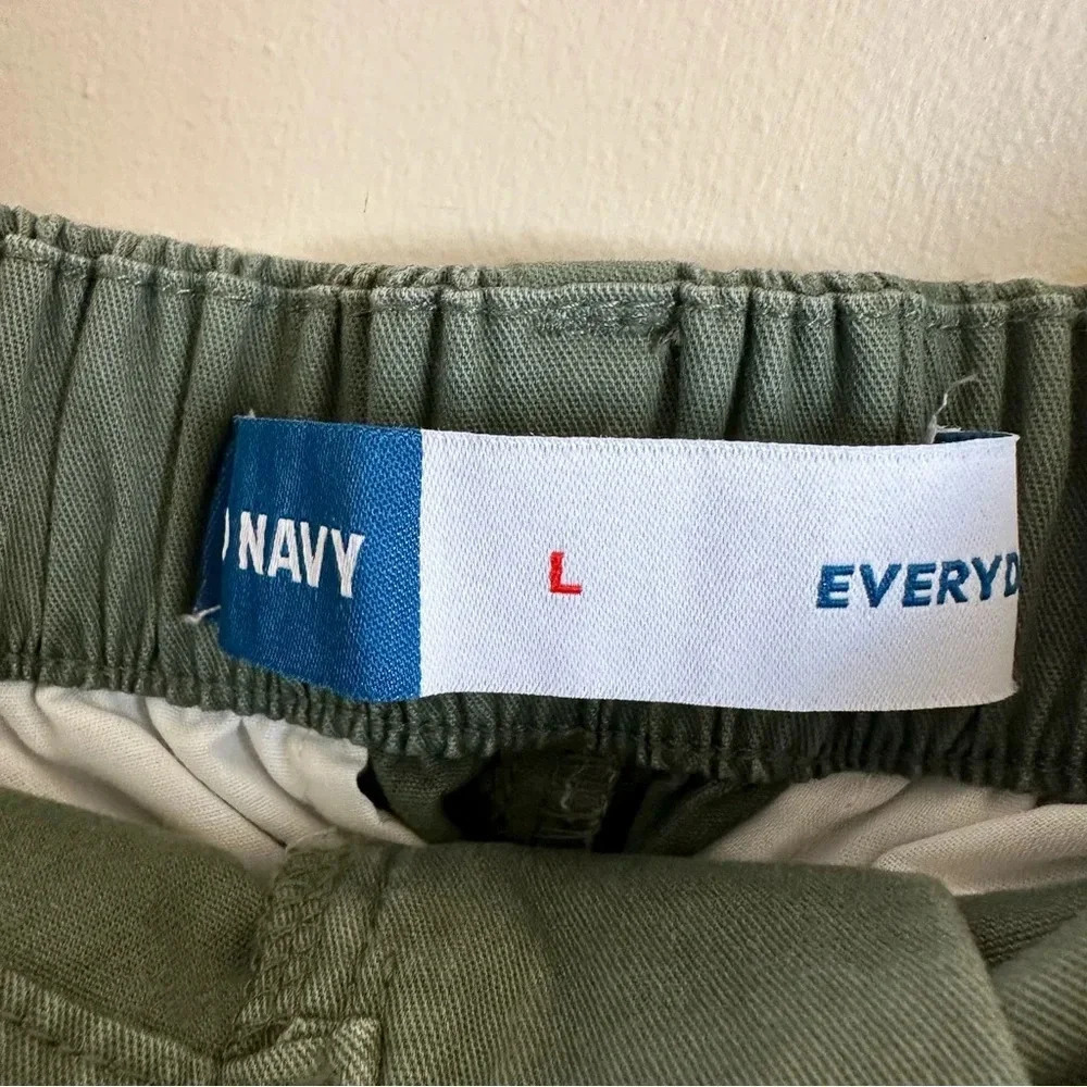 NWT Old Navy Womens Large Green Elastic Waist 7” Shorts Alpine‎ Tundra Stretch L - Picture 6 of 7